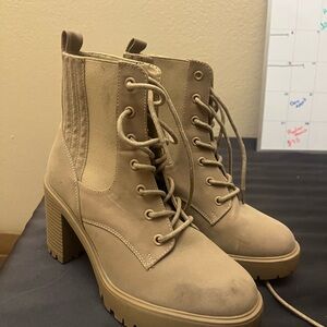 MIA Women's Tan Lace-Up Ankle Boots 2’ heel